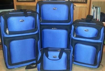 new yorker luggage 28