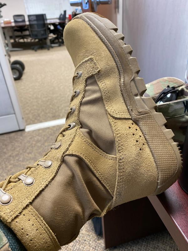 rocky lightweight commercial military boot