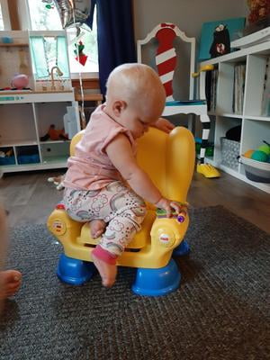 vtech chair yellow
