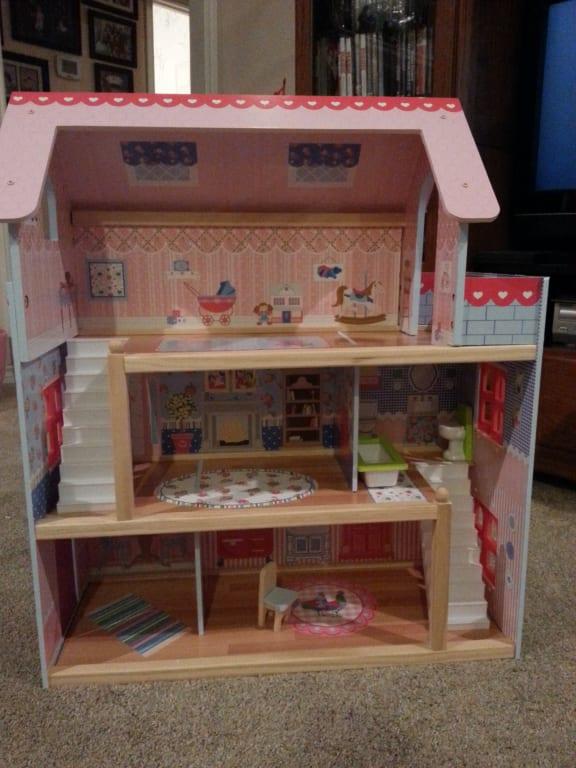 Kidkraft Chelsea Doll Cottage With 16 Accessories Included