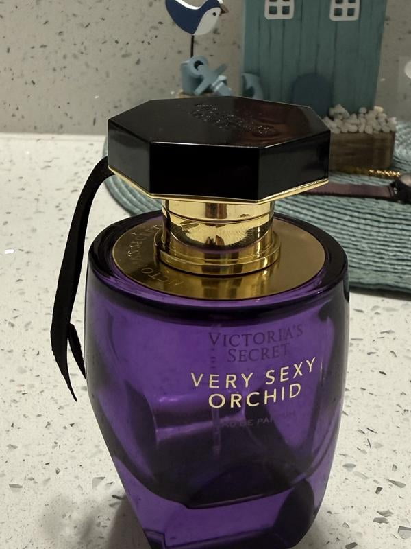 Victoria's Secret Very Sexy Night Eau de Parfum, Notes of Vanilla