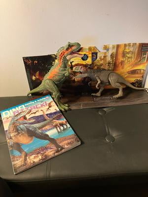 Jurassic World Camp Cretaceous Massive Biters Albertosaurus