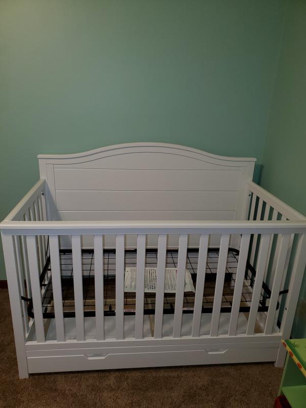 storkcraft moss crib