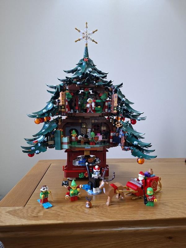LEGO Family Christmas Tree Decoration 41843 Building Set (3,171