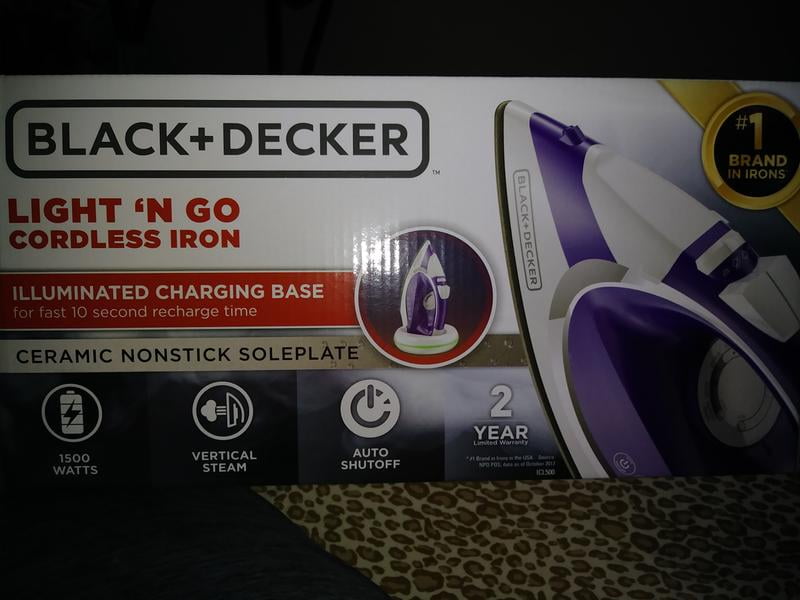  Black+Decker ICL500 Light 'N Go Cordless Iron, Purple, Large  Water Tank : Home & Kitchen