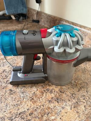 Dyson V8 Absolute Cordless Vacuum, Silver Nickel, Pet-Friendly