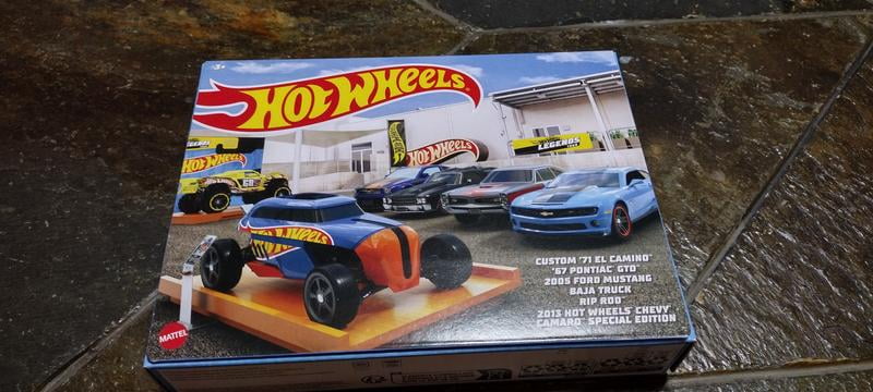 Hot Wheels HW Legends Toy Cars Multipack, 6 Authentic