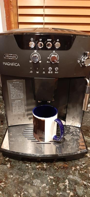 De'Longhi Magnifica Fully Automatic Espresso and Cappuccino