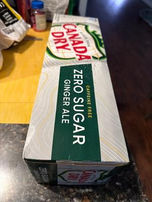 Canada Dry Caffeine Free Zero Sugar Ginger Ale Soda Pop, 12 fl oz