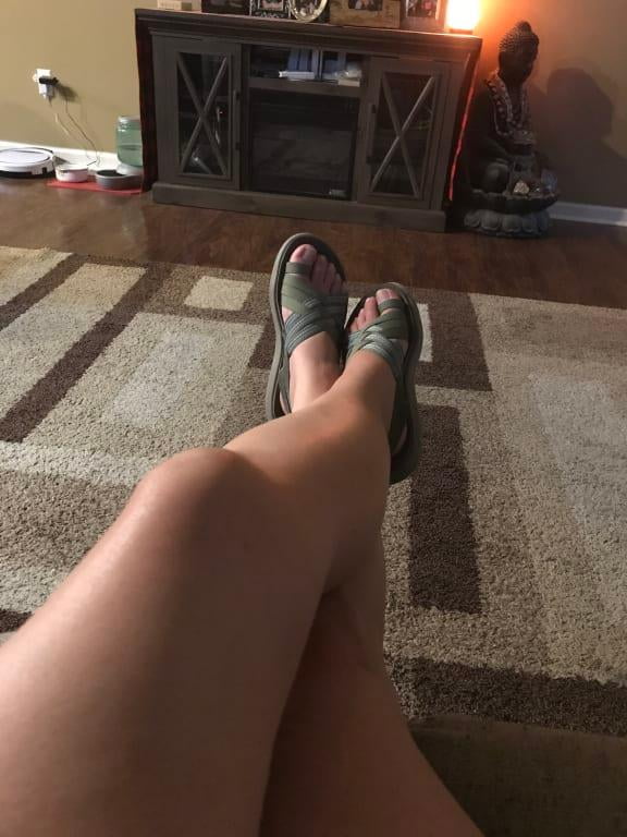Teva strappy deals flip flops