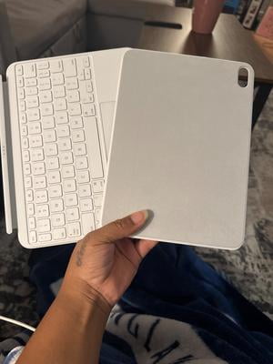 Customer reviews for Apple Magic Keyboard Folio: iPad Keyboard and