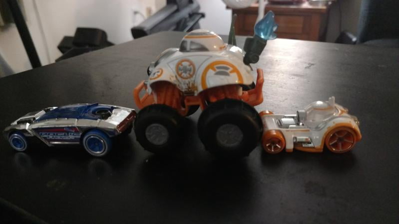 Hot Wheels Star Wars All-Terrain BB-8 1:43 Scale Vehicle - Walmart.com
