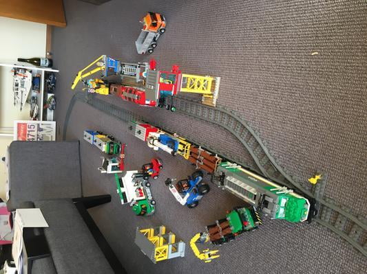 LEGO 60198 Cargo Train - LEGO City - BricksDirect Condition New.