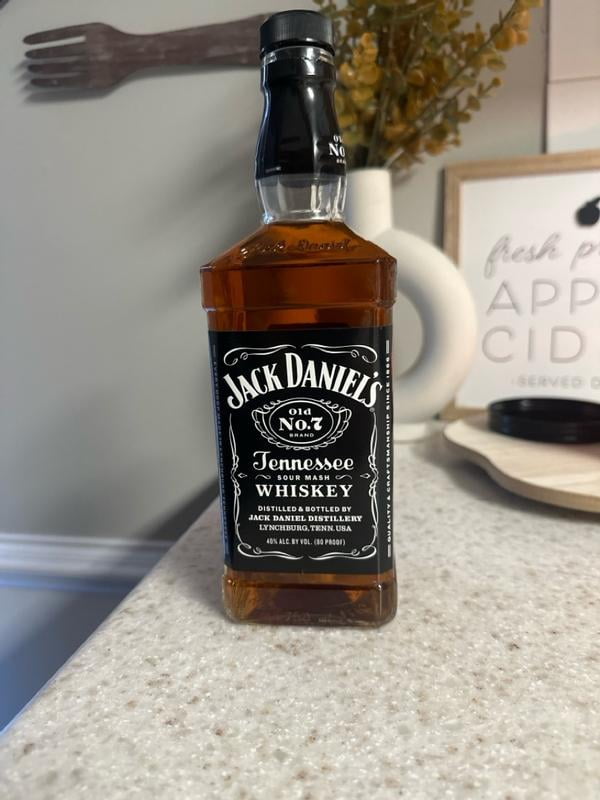 Jack Daniel's Old No. 7 Tennessee Whiskey, 750 ml Bottle, 80