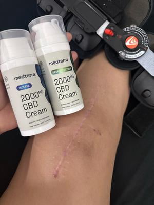 Medterra CBD Broad Spectrum 2000mg CBD Cream, 3.4 fl oz - Walmart.com