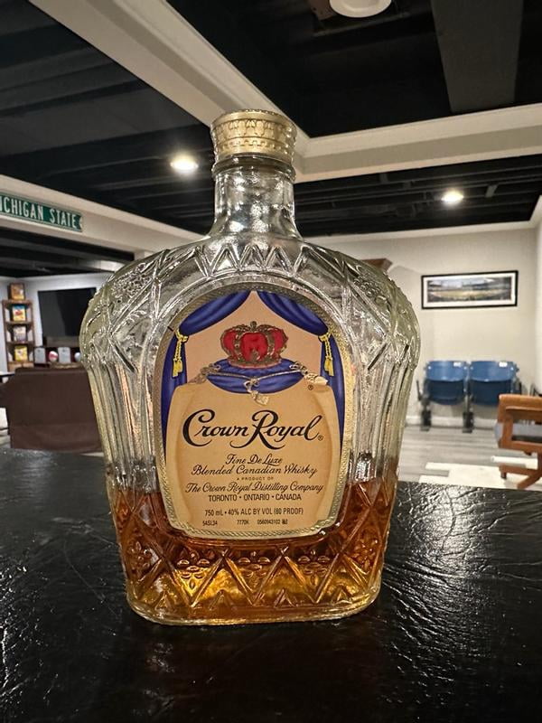 Crown Royal Fine De Luxe Blended Canadian Whisky, 1 L, 40% ABV