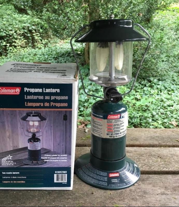 Coleman Deluxe Two Mantle Propane Camping Lantern, Instastart