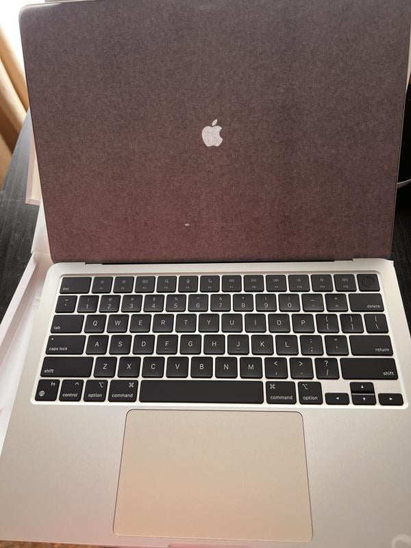 Apple 13-inch MacBook Air Laptop with M3 Chip, 8-Core CPU, 10-Core