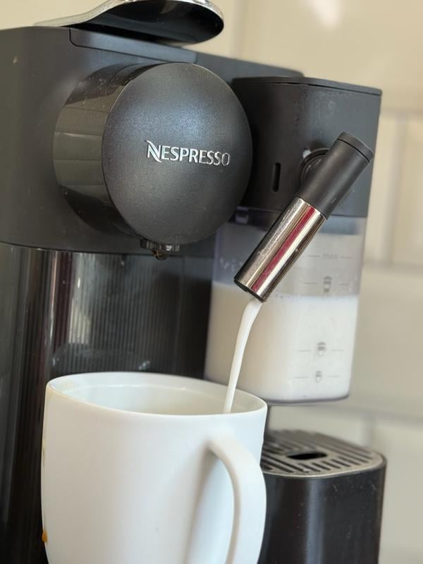 Nespresso Lattissima One Espresso Capsule Machine, Single-Serve