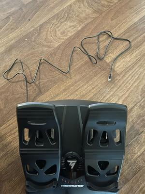 その他 THRUSTMASTER T.Flight Rudder Pedals T.Flight Rudder Pedals | eShop Thrustmaster