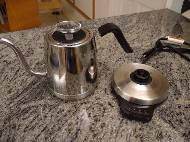 How to Use the Precision Gooseneck Stovetop Kettle  KitchenAid® Precision Gooseneck  Stovetop Kettle 