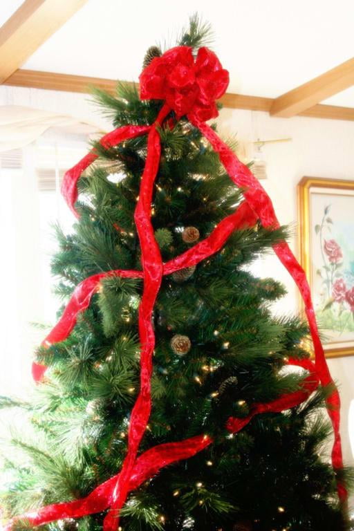 8 assorted Christmas gift bag and Bottle bags Dog Cat Robin Xmas Tree designs