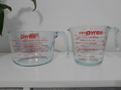 This Bestselling Pyrex Measuring Cup Set Is Food Editor-Approved