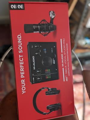 M-Audio AIR 192|4 Vocal Studio Pro Kit with USB Interface