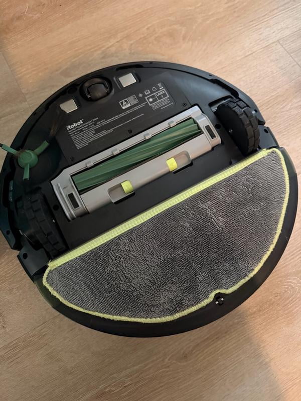 iRobot Roomba L111020 New Robot Vacuum & Mops - Smart Technology