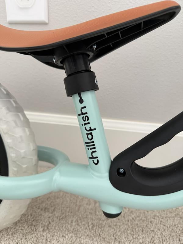 Chillafish Charlie lightweight toddler balance bike with carry