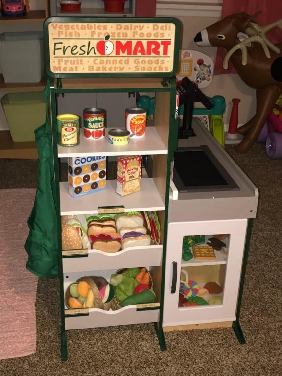 melissa and doug fresh mart companion