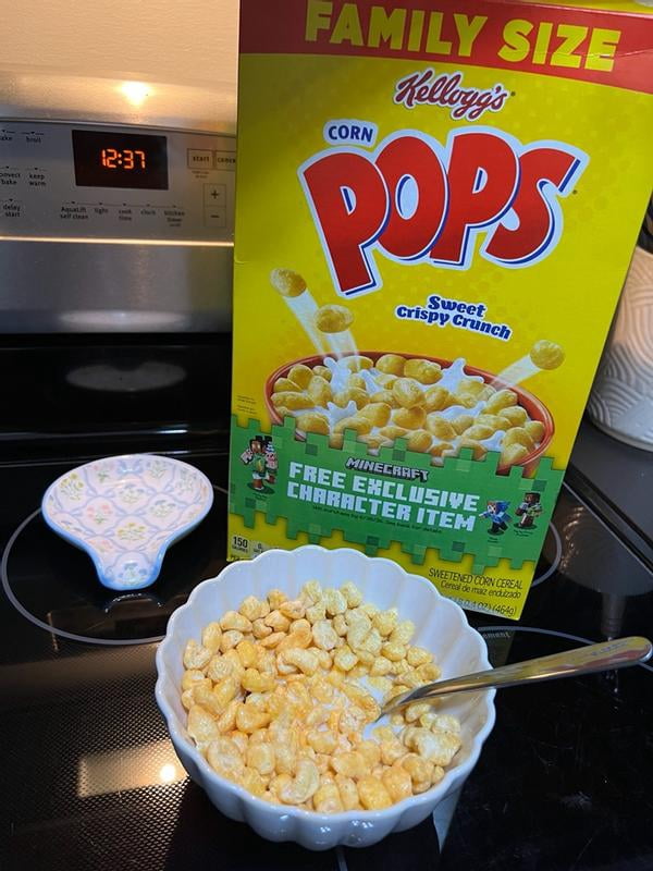 Kellogg's Corn Pops Original Cold Breakfast Cereal, Large Size
