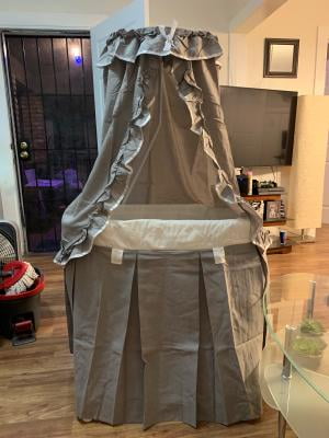 Majesty sales baby bassinet