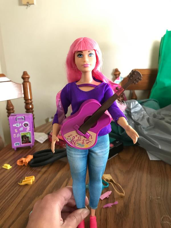 Barbie Daisy Doll with Kitten, Luggage, Guitar & Travel