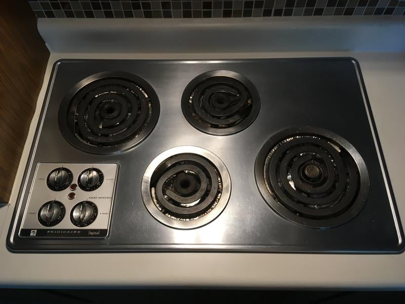 32 in electric cooktop