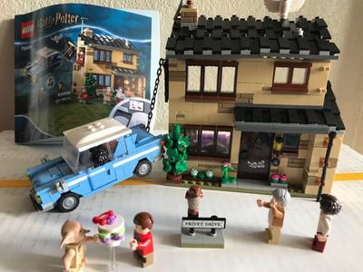 LEGO Harry Potter 4 Privet Drive 75968 House and Ford Anglia Flying Car  Toy, Wizarding World Gifts for Kids, Girls & Boys with Harry Potter, Ron