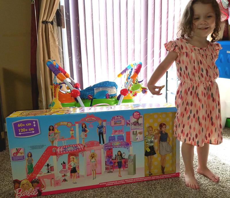 Barbie Malibu Ave 2 Story Mall with 2 Dolls 50 Pieces 2 Tall