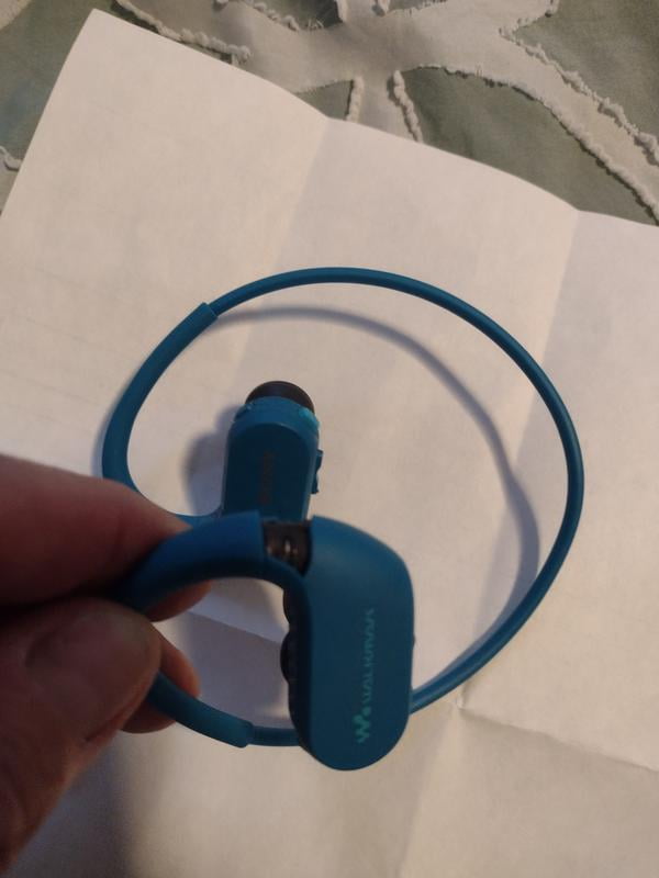 Amazon.com: Sony Walkman 4GB Headphone-Integrated NW-WS413