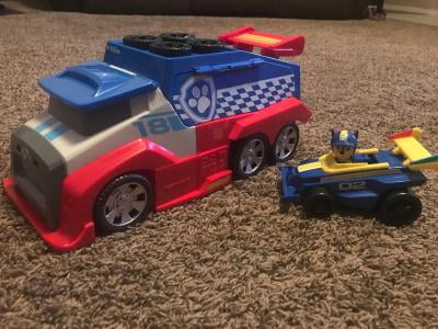 paw patrol mobile pitstop