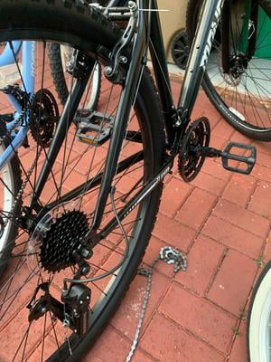 bicicleta mongoose excursion 29