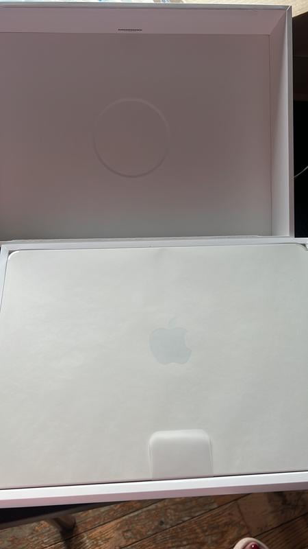 MacBookAir M3 16GBメモリ 512GB シルバー 13インチ Apple MacBook Air, 13-inch, M3 Chip, 8-Core CPU, 10-Core GPU, 16GB