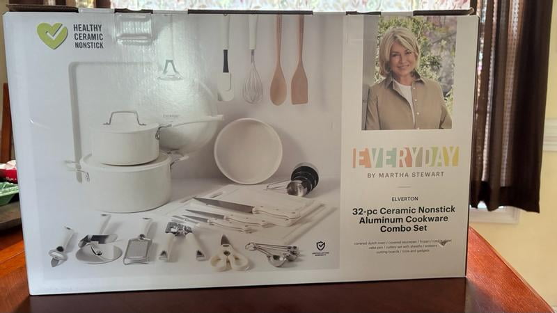 Customer reviews for Martha Stewart Everyday Elverton 32-Piece Non