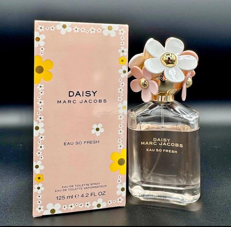 Marc Jacobs Daisy Eau de Toilette, Floral Fragrance for Women, 4.2