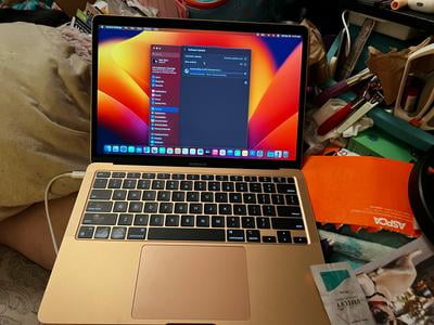 Apple MacBook Air 13.3 inch, New M1 Chip, 8GB RAM, 256GB Storage