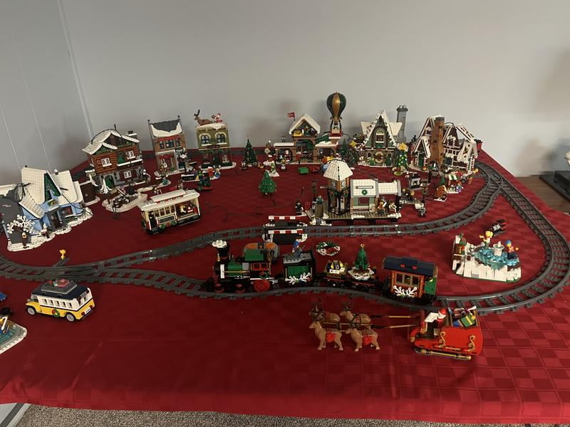 LEGO, Santa's Sleigh, Indoor Christmas Decorations for Kids, Ages