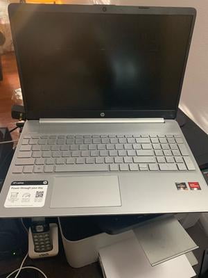 Lenovo IdeaPad 3i 14" FHD Touchscreen Laptop – Intel Core I5, 8GB RAM, 256GB SSD, Windows 11, Platinum Grey