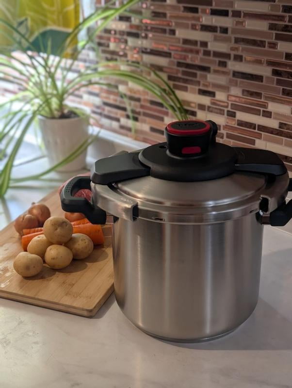 T-fal Initiatives Secure Aluminum Cookware, 6 Quart Pressure
