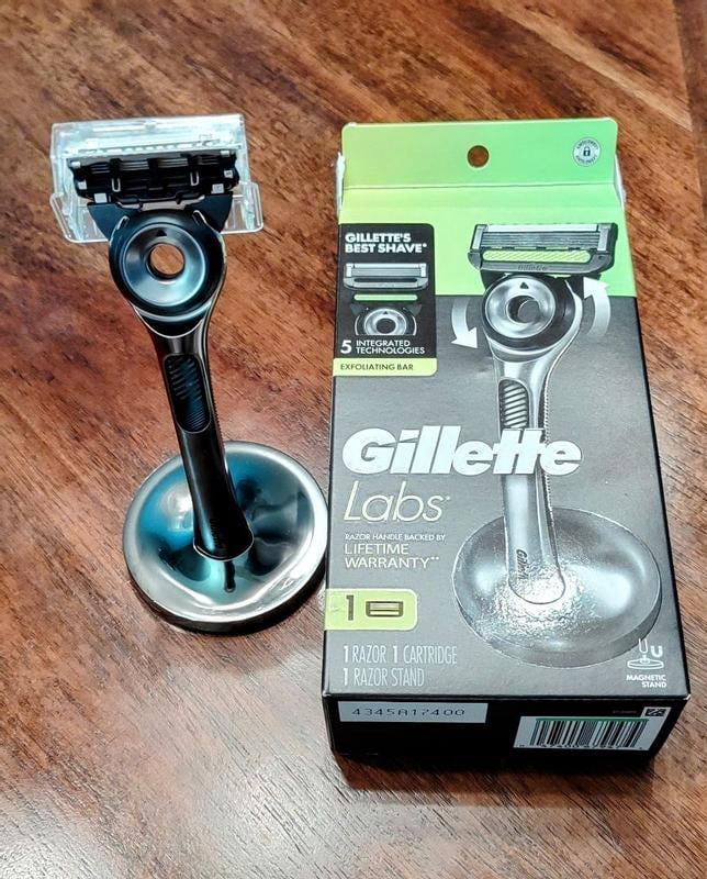 Gillette Labs Gold Edition Men's Razor with Built-in Exfoliating