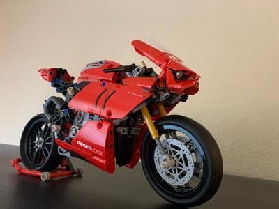 LEGO Technic Ducati Panigale V4 R 42107 Walmart