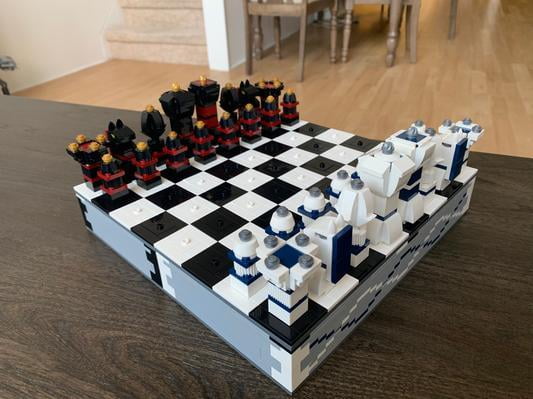  LEGO Iconic Chess Set 40174, 2 Players : Toys & Games